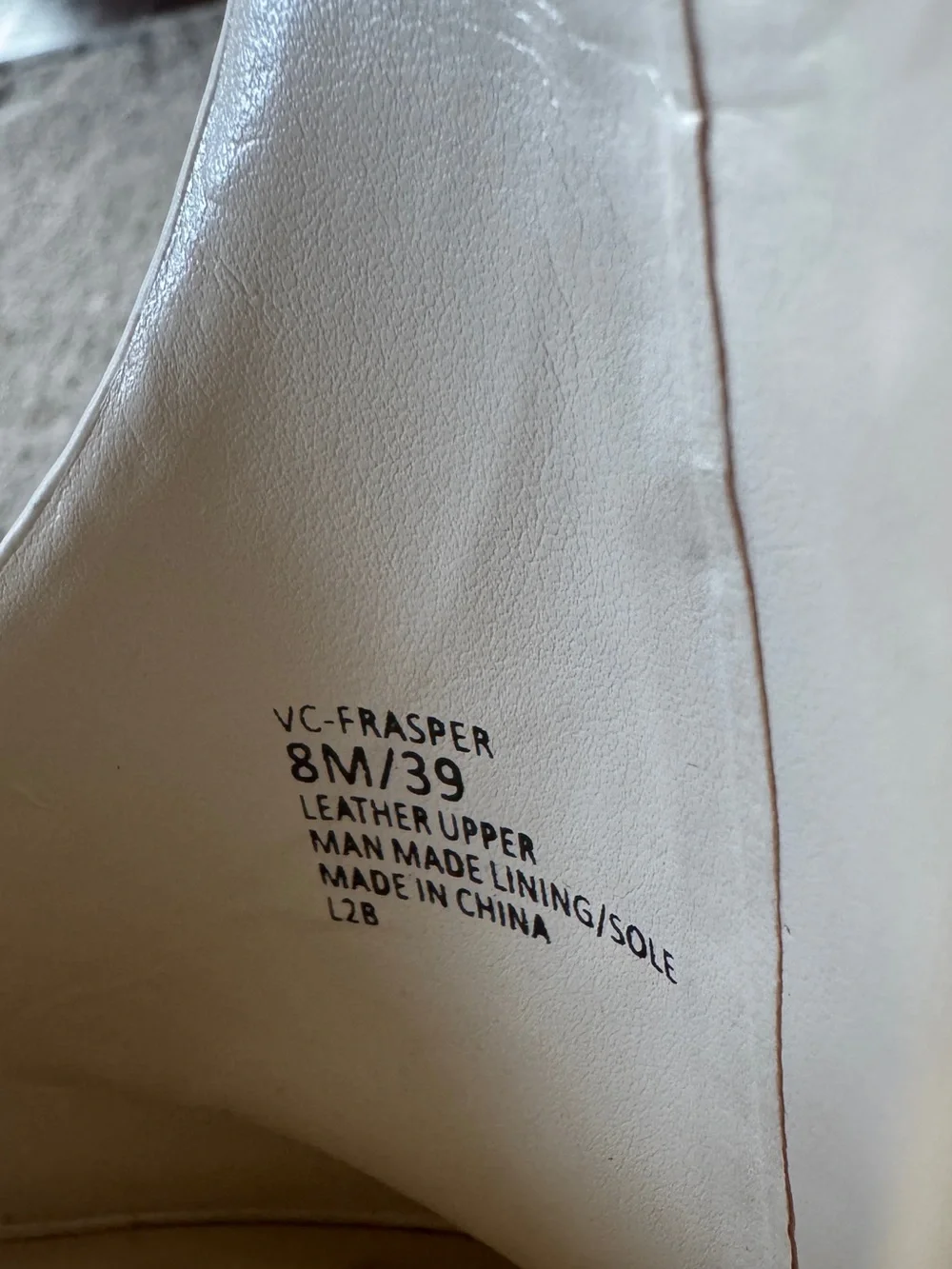 EUC Vince Camuto Frasper Warm Vanilla Leather Heels Size 8